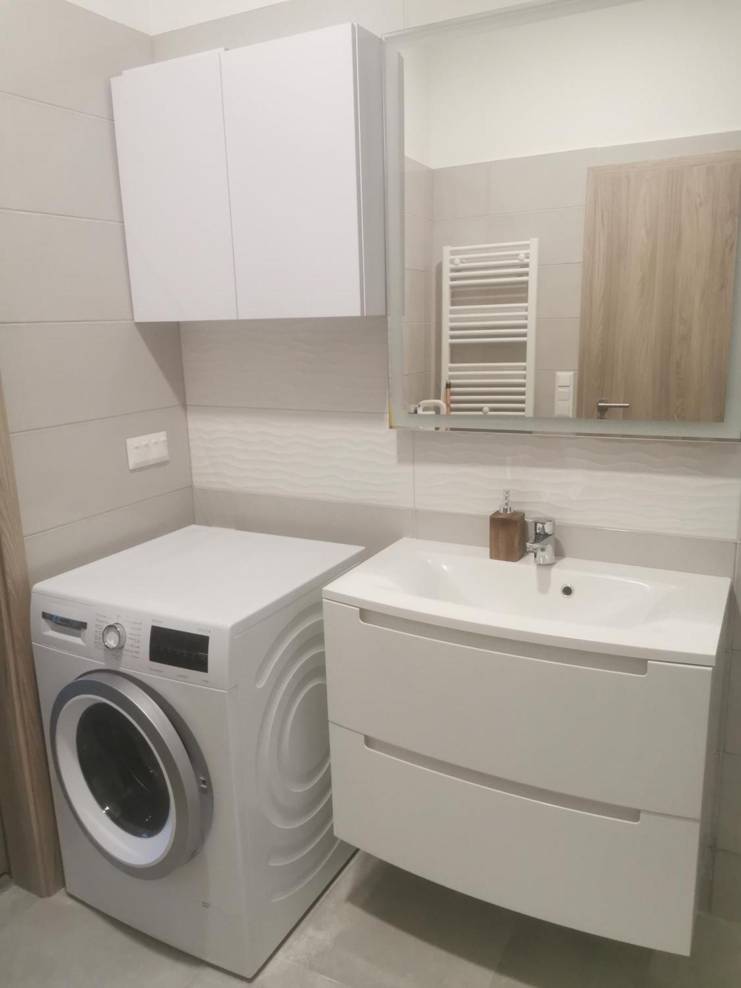 Beli Apartman Melygarazzsal Heviz Luaran gambar